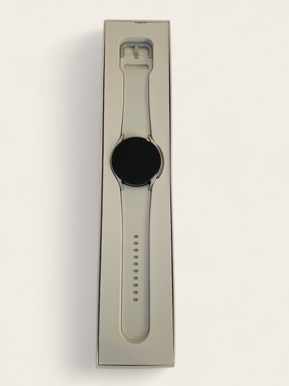 🆕️Samsung 4 White  Smartwatch with Round Display
